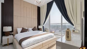 Desk, iron/ironing board, WiFi, bed sheets