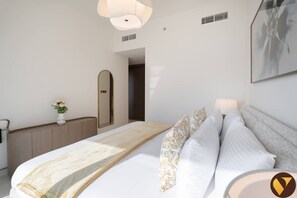 Room - Vogue Emaar Beachfront Grand Blue Designed By Elie Saab (Dubai)