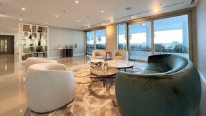 Lobby - Vogue Emaar Beachfront Grand Blue Designed By Elie Saab (Dubai)