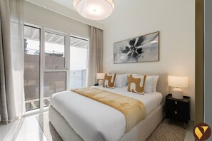 2 bedrooms, in-room safe, iron/ironing board, free WiFi - Vogue Emaar Beachfront Grand Blue Designed By Elie Saab (Dubai)