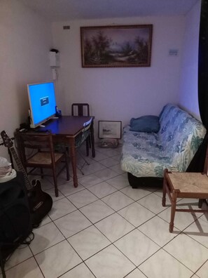 Living area - F2 near beach and town center in listed villa in historic district (Villers-sur-Mer)