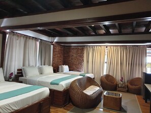 豪華三人房 | 遮光布/窗簾、熨斗/熨衣板、免費無線上網