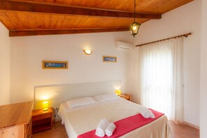 1 Schlafzimmer, Bügeleisen/Bügelbrett, Reisekinderbett