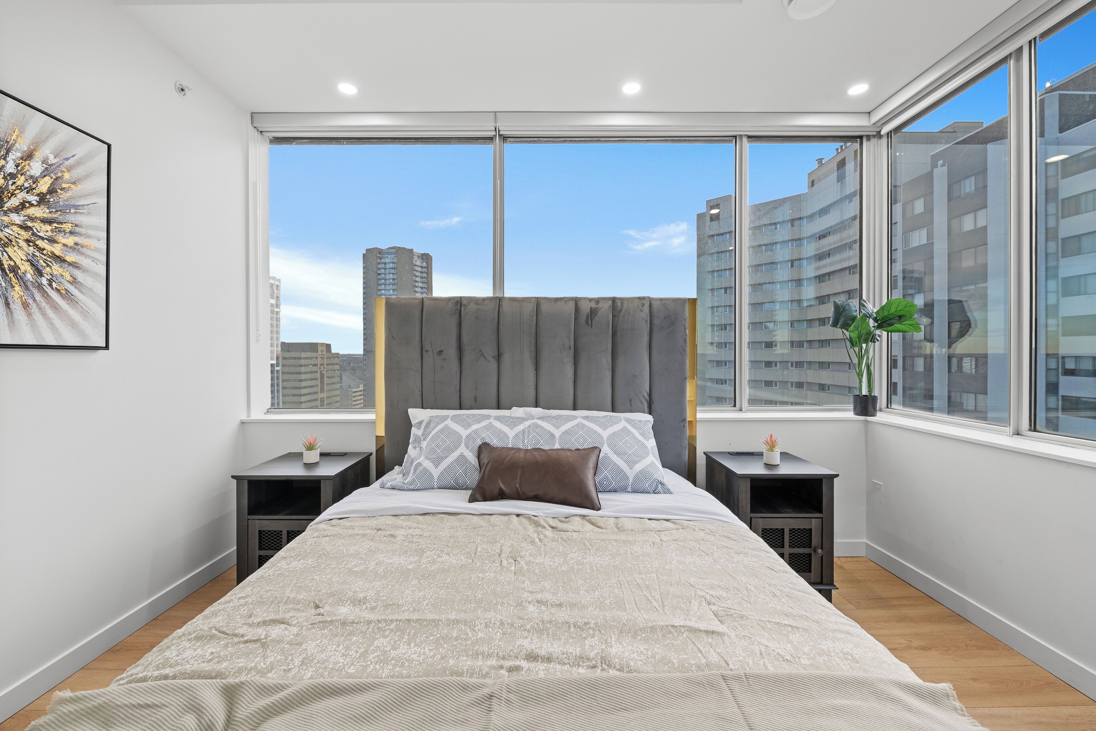 2 habitaciones, tabla de planchar con plancha y wifi gratis 