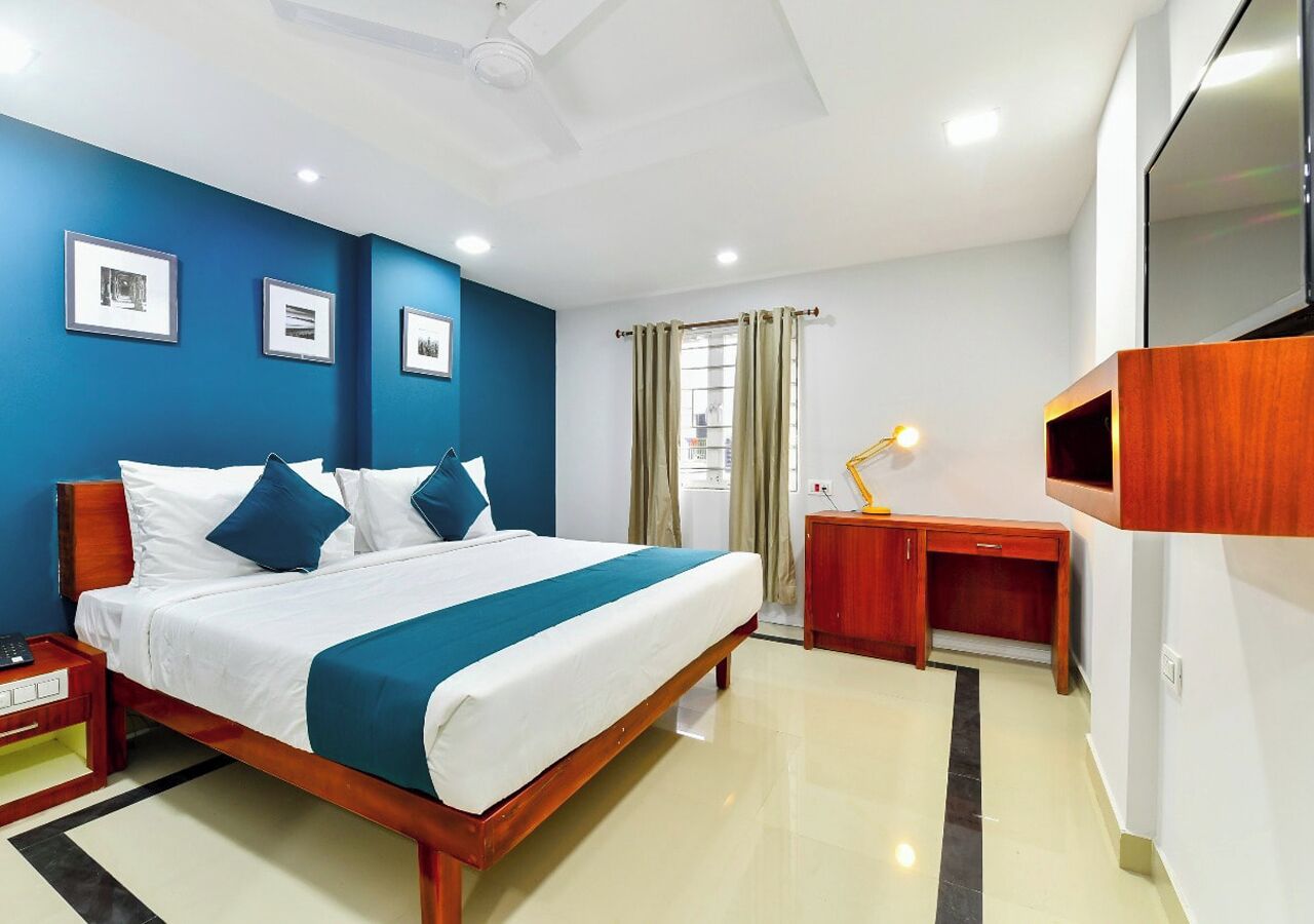 Phòng đôi Tiêu chuẩn | Bàn, khu vực làm việc phù hợp cho laptop 