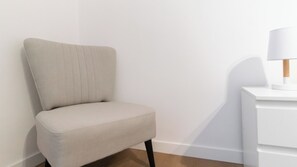 1 bedroom, iron/ironing board, cribs/infant beds, bed sheets