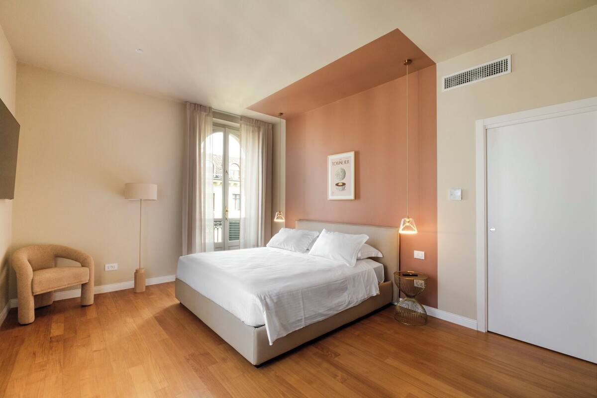 Exclusive Suite | In-room safe, desk, blackout drapes, soundproofing