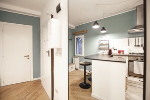 冰箱、微波炉、烤箱、茶具/咖啡用具