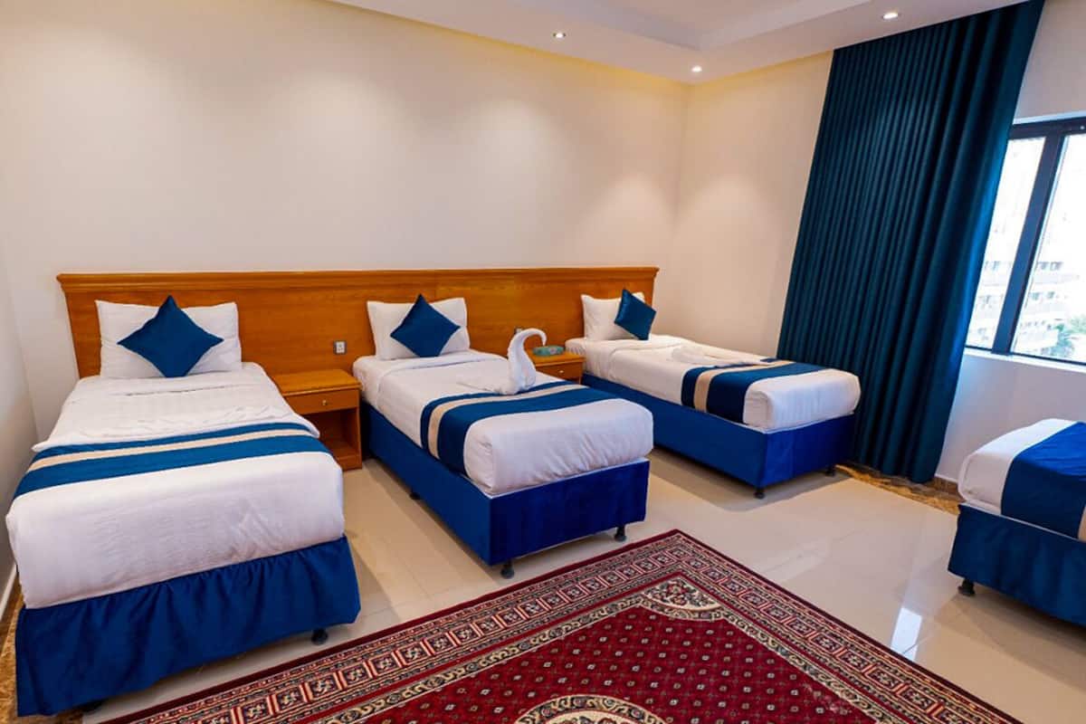 Minibar, in-room safe, desk, laptop workspace