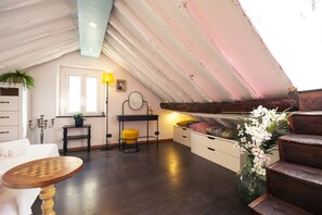 Bügeleisen/Bügelbrett, kostenloses WLAN, Bettwäsche