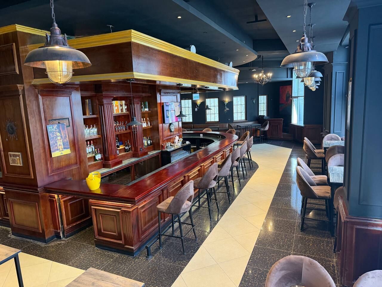 Bar (in der Unterkunft)