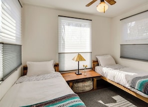 3 Schlafzimmer, Bügeleisen/Bügelbrett, WLAN, Bettwäsche