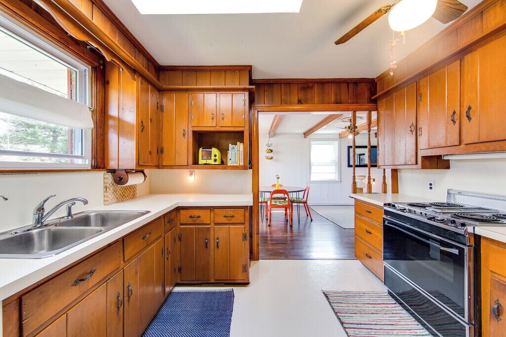 Microwave, stovetop, dishwasher