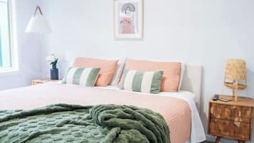 WiFi, bed sheets