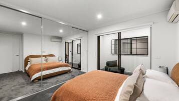 Fer et planche Ă repasser, Wi-Fi, draps fournis