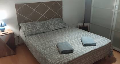 Colombine au Calme,Parking gratuit,Terrasse,Tram,Métro (15mn du centre),Lit bébé