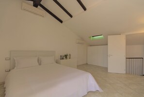 Appartement, balcon, vue ville | Wi-Fi gratuit