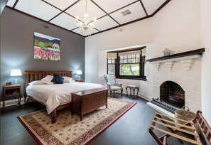 Cribs/infant beds - Whiterocks Tanunda short walk to restaurants (Tanunda)