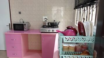 Microwave, dishwasher