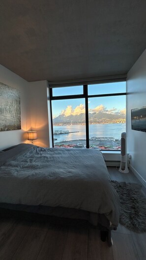 Bügeleisen/Bügelbrett, kostenloses WLAN, Bettwäsche