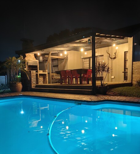 Soothing 4-bedroom house with AC in Richards Bay