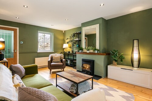 Beautiful 3 Bedroom Cotswold Cottage