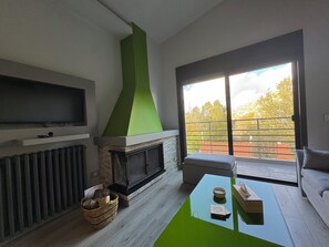 Living area - The Cozy Inn - Emerald (Faqra - Kfardebiane,)