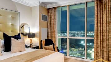 Skrivbord, strykjärn/strykbräda, wi-fi och sängkläder