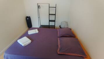 2 bedrooms, bed sheets