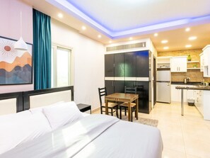 Bügeleisen/Bügelbrett, WLAN, Bettwäsche