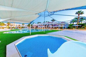 Outdoor pool - The Grand Hotel Hurghada (Hurghada)