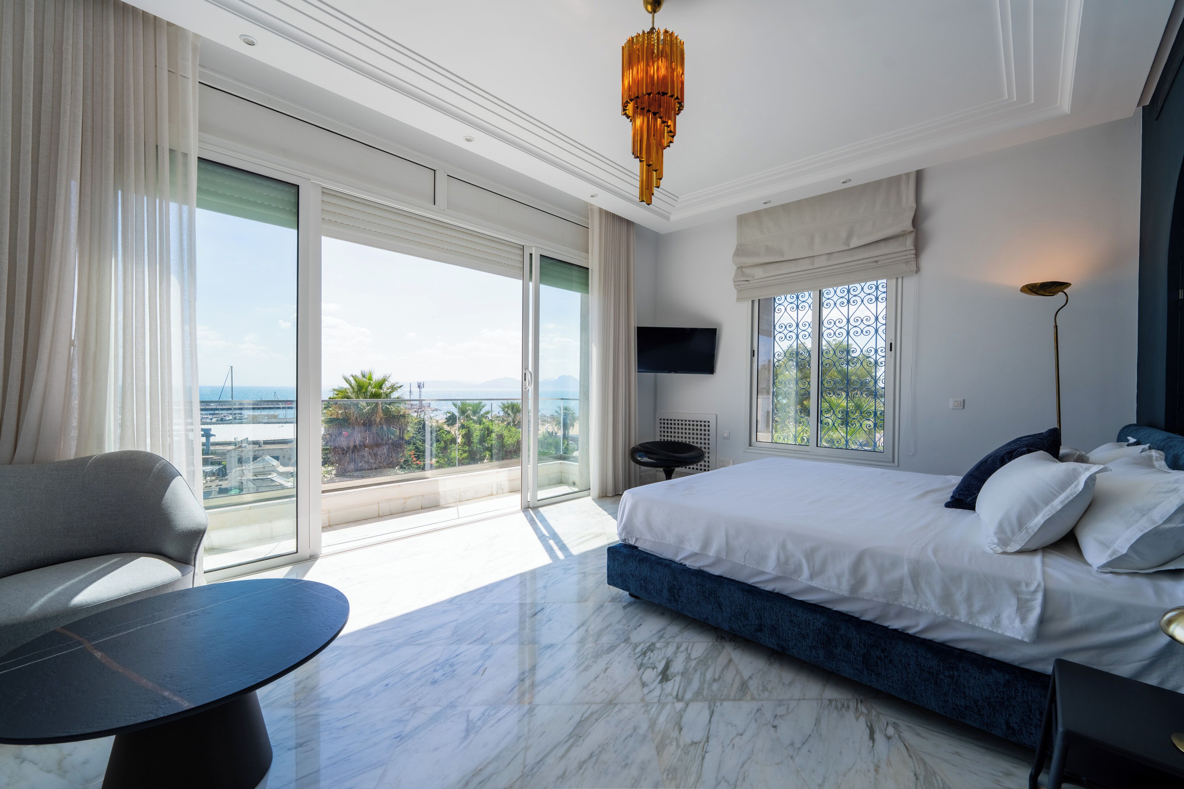 スーペリア ダブルまたはツインルーム バルコニー シービュー | セーフティボックス (室内)、遮光カーテン、WiFi (無料)