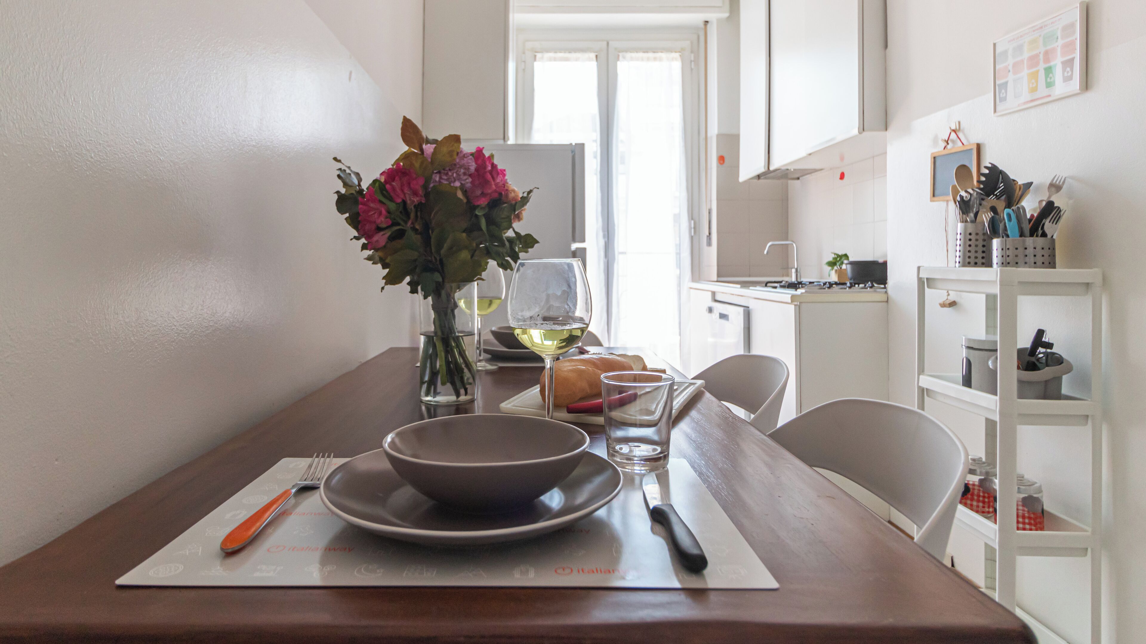 المنشأة من الداخل