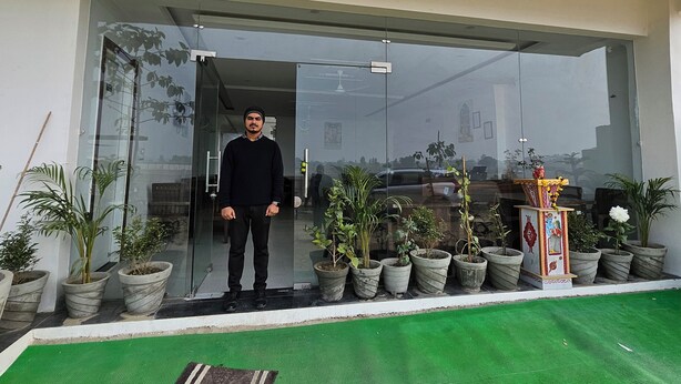 Front of property - Ram Darshan Palace (Tarabganj)