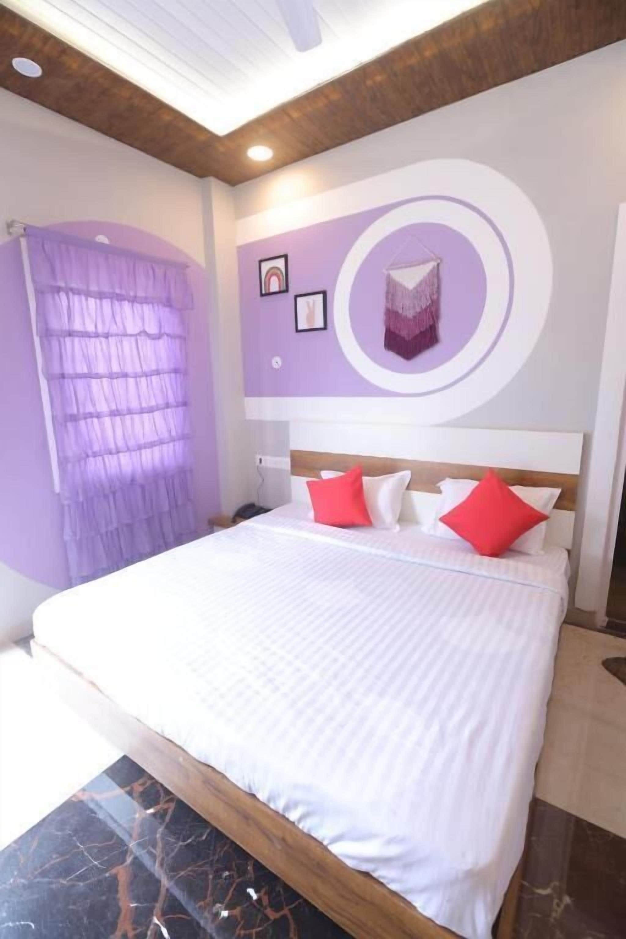 Deluxe Double Room | Free WiFi