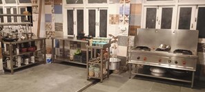 Interior - Springhill Farmstead. Wake Up to Kanchenjunga – Your Luxury Escape in Pelling (Pelling)