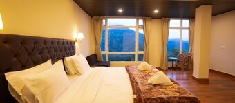 Springhill Farmstead. Wake Up to Kanchenjunga – Your Luxury Escape in Pelling
