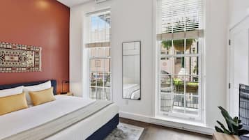 Iron/ironing board, WiFi, bed sheets, wheelchair access