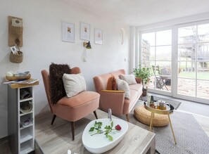 Behandelingsruimtes in de openlucht, een sauna, lichaamsbehandelingen