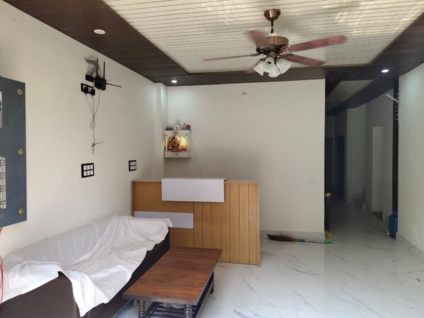 Standard Room | Free WiFi