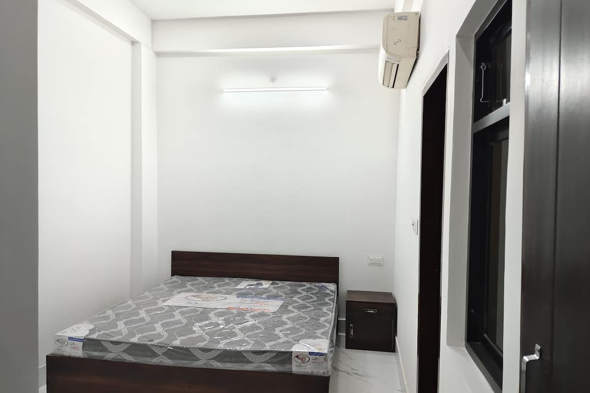 Standard Room | Living area