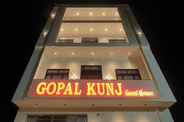 Fachada da propriedade