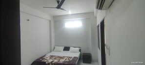 غرفة عادية | واي فاي مجانًا