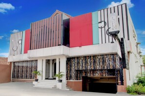 Front of property - Hotel O near Maguwoharjo Stadium formerly Graha Ngaso (Depok)
