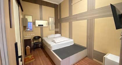 Hotel O near Maguwoharjo Stadium Graha