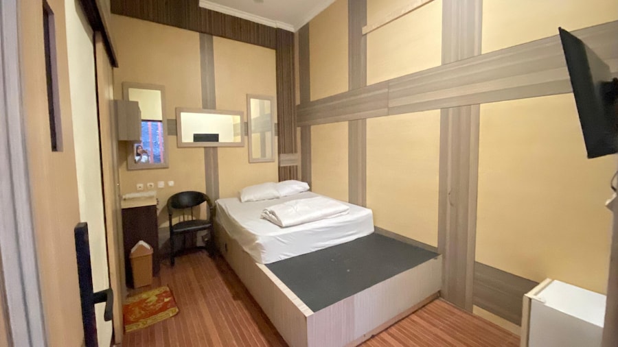 Hotel O near Maguwoharjo Stadium Graha