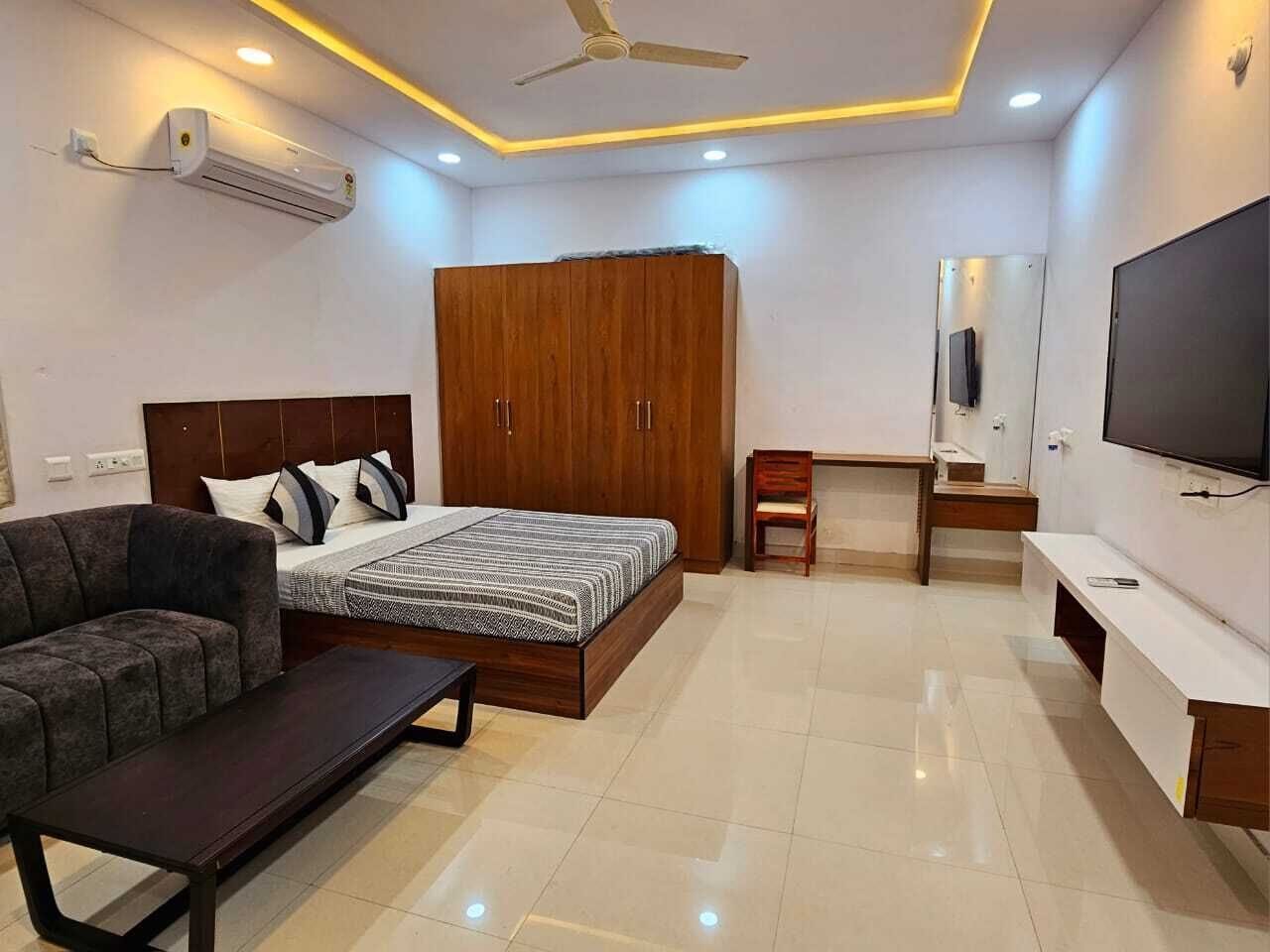 Standardlejlighed | Skrivebord, arbejdsområde til bærbare computere, gratis Wi-Fi