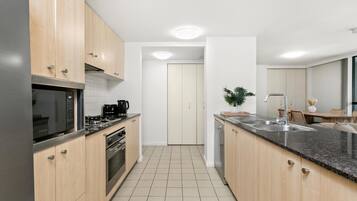 Microwave, stovetop, dishwasher