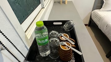 Chambre Double Standard | Bureau, espace de travail pour ordinateur portable, Wi-Fi gratuit