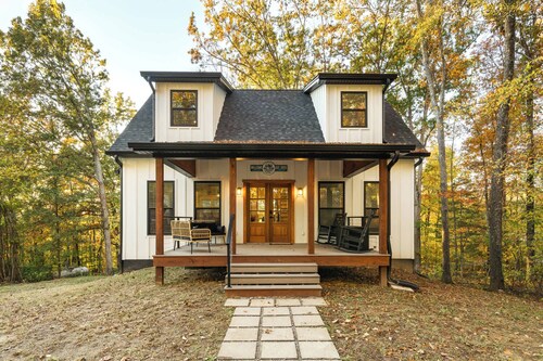 Sleeps 10 · Hot Tub · Game Room · 500 MB WiFi · EV Charger